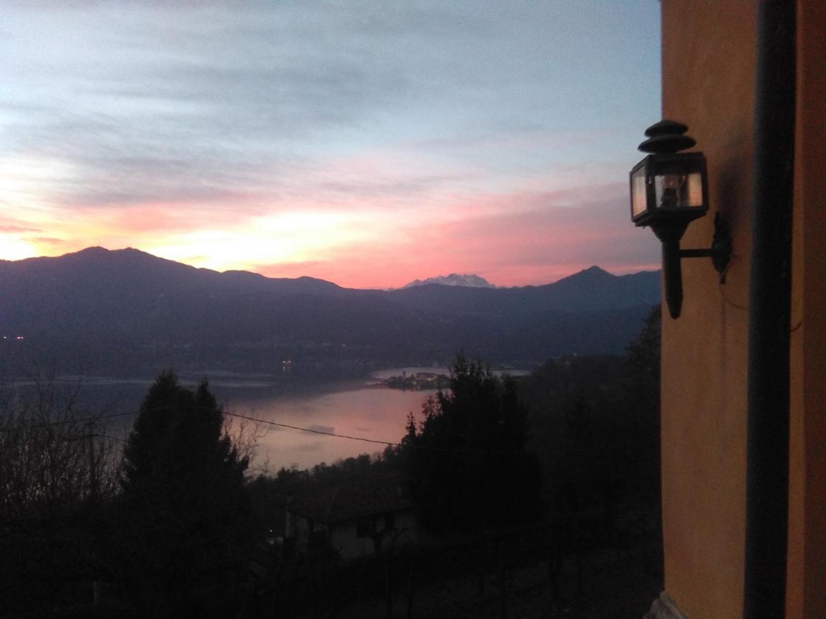 Cottage Sotto Il Faggio Centenario Ameno Dış mekan fotoğraf