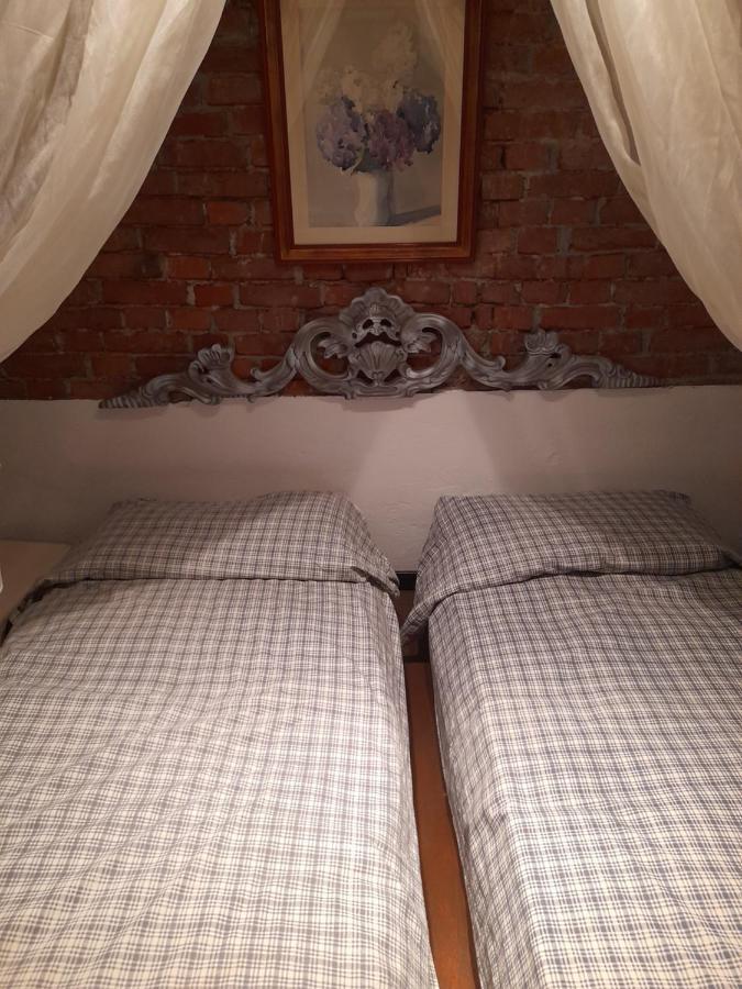 Cottage Sotto Il Faggio Centenario Ameno Dış mekan fotoğraf